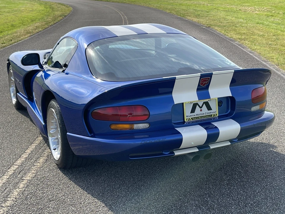 1997 Dodge Viper GTS 2nd Gen - Image 18 of 31