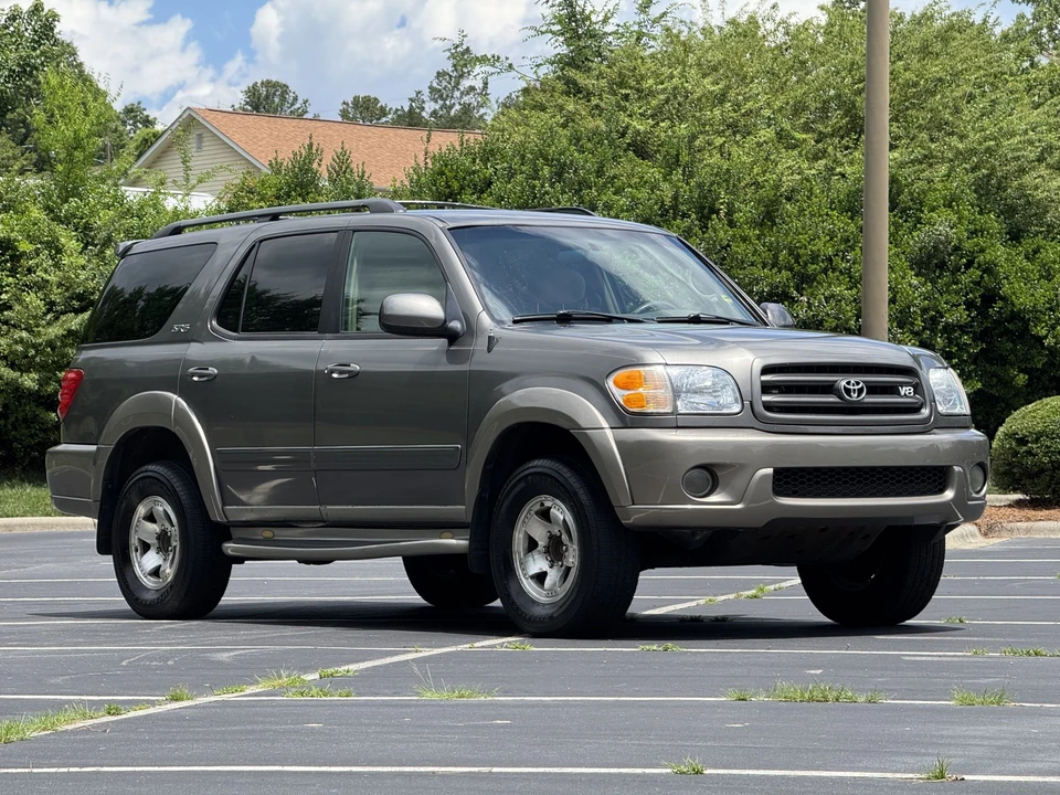 2004 Toyota Sequoia 1st Gen - Image 15 of 31