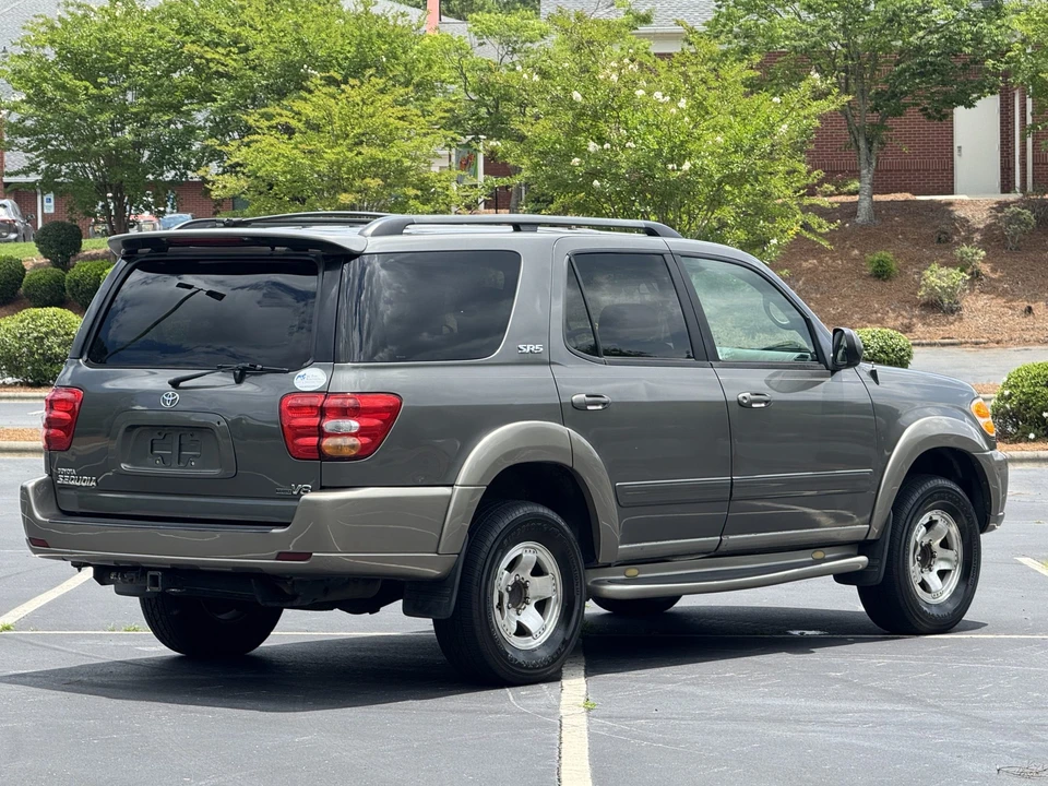 2004 Toyota Sequoia 1st Gen - Image 12 of 31