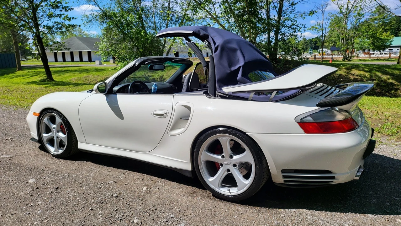 2004 Porsche 996 Turbo - Image 16 of 31