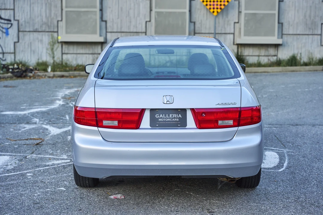 2005 Honda Accord 7th Gen - Image 18 of 31