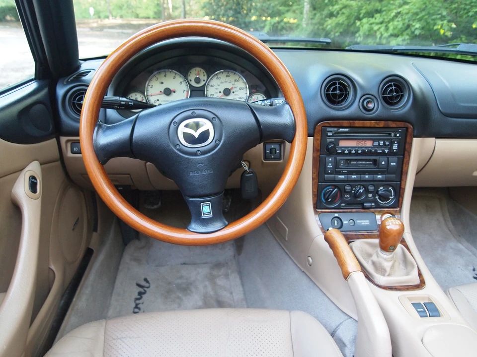 2001 Mazda NB MX-5 Miata - Image 28 of 31