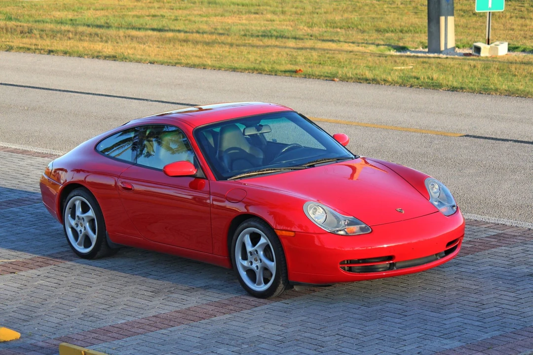 2001 Porsche 996 Carrera - Image 29 of 31