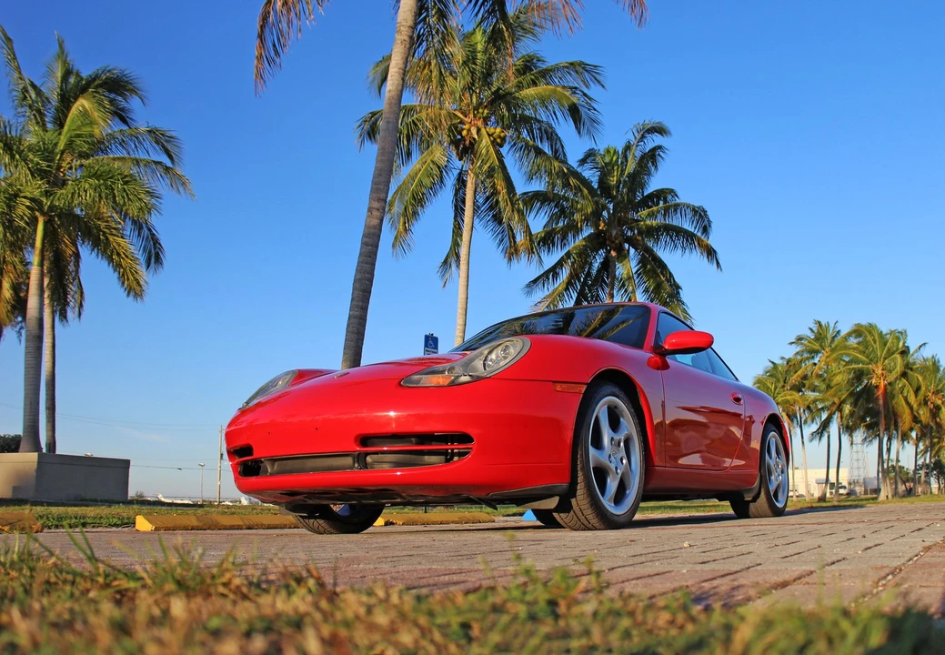 2001 Porsche 996 Carrera - Image 21 of 31