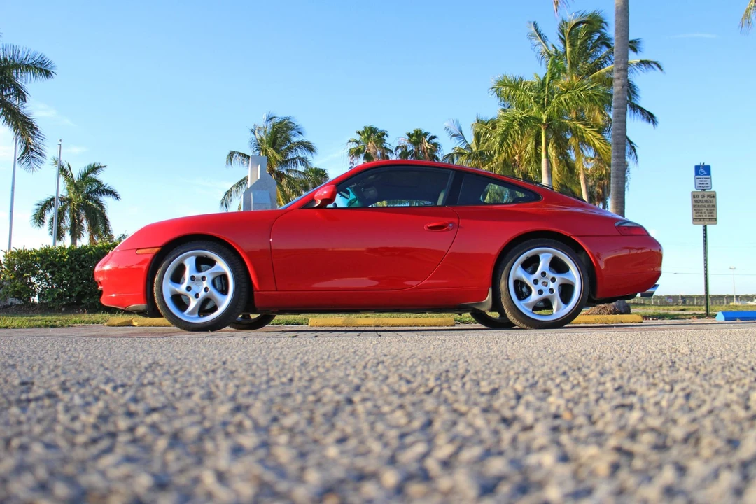 2001 Porsche 996 Carrera - Image 20 of 31