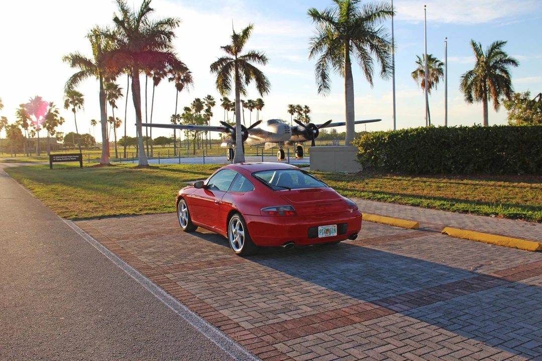 2001 Porsche 996 Carrera - Image 19 of 31