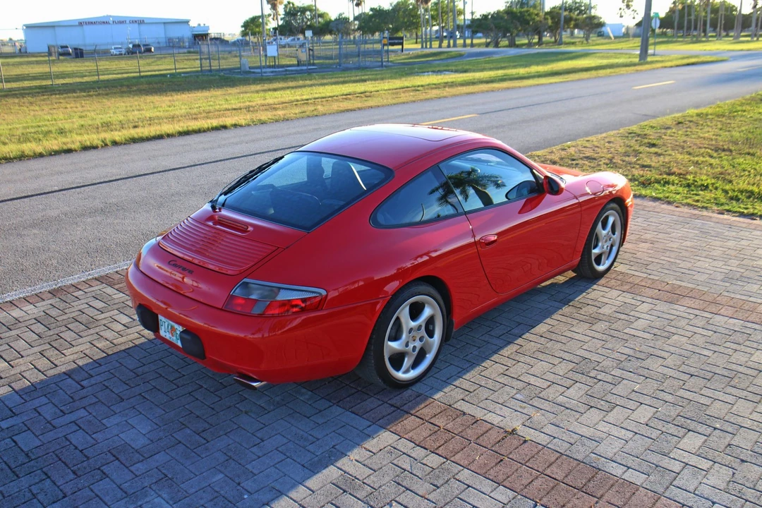 2001 Porsche 996 Carrera - Image 16 of 31