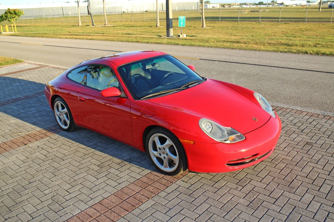 2001 Porsche 996 Carrera - Image 15 of 31