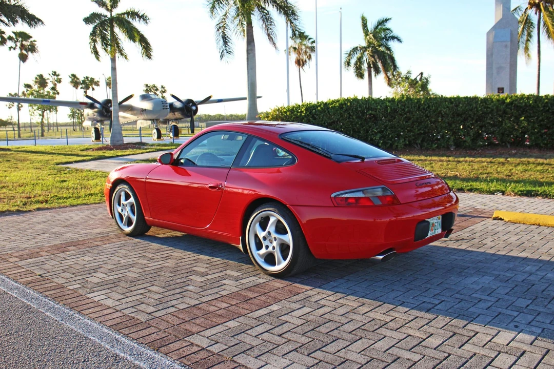 2001 Porsche 996 Carrera - Image 4 of 31
