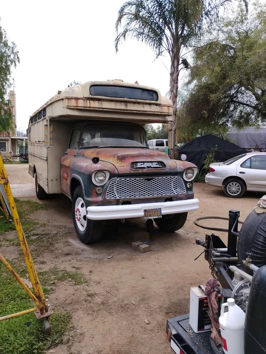 GMC Blue Chip - Image 2 of 9