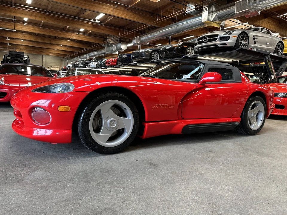 1992 Dodge Viper 1st Gen - Image 17 of 31