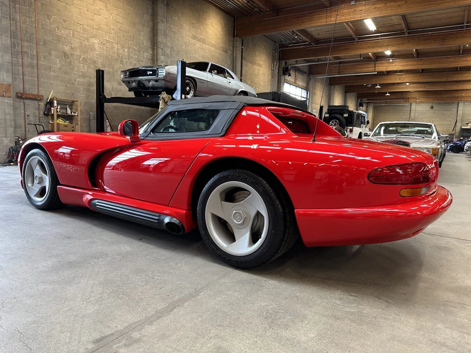 1992 Dodge Viper 1st Gen - Image 19 of 31