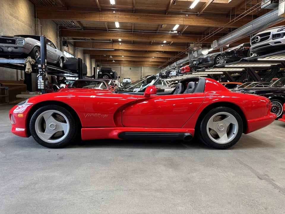 1992 Dodge Viper 1st Gen - Image 4 of 31