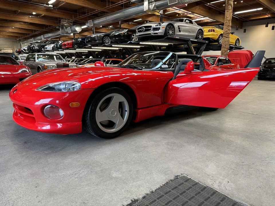 1992 Dodge Viper 1st Gen - Image 28 of 31