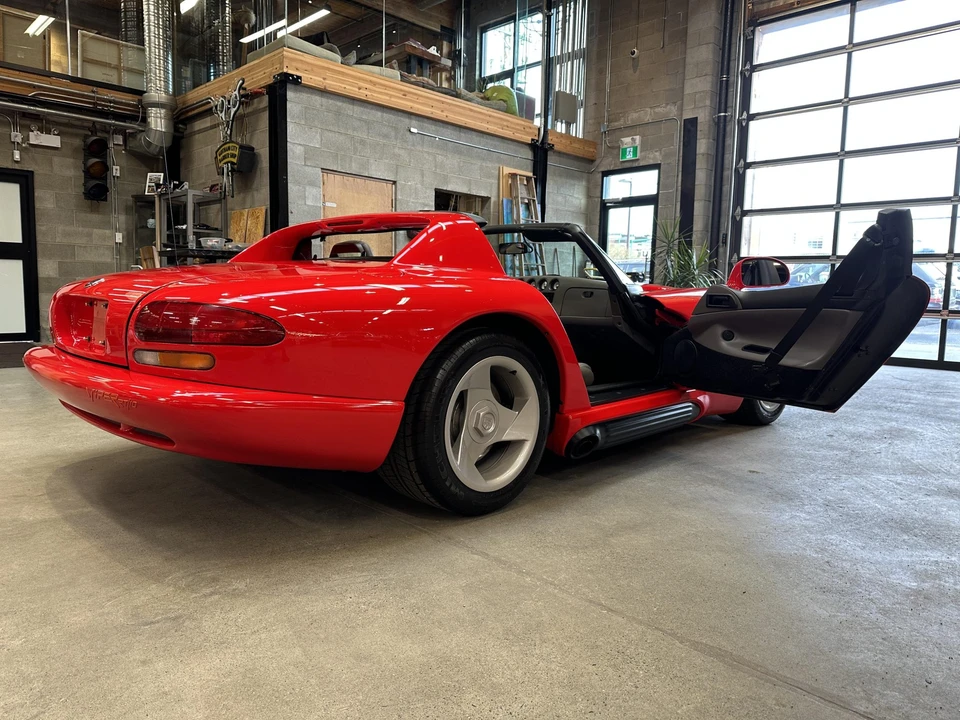 1992 Dodge Viper 1st Gen - Image 30 of 31