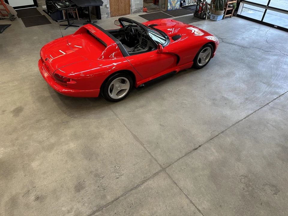 1992 Dodge Viper 1st Gen - Image 27 of 31