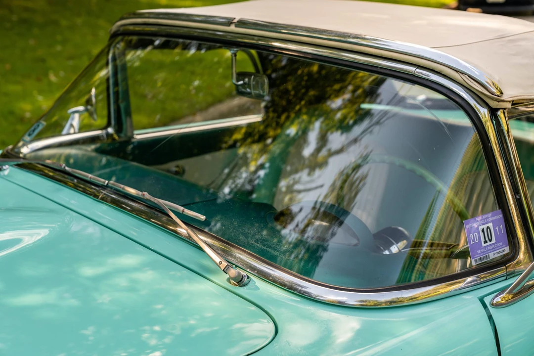 1955 Ford Thunderbird 1st Gen - Image 25 of 31