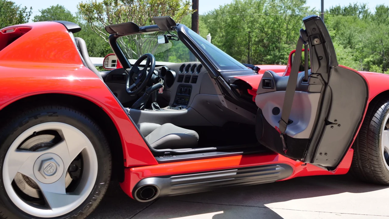 1992 Dodge Viper 1st Gen - Image 26 of 31