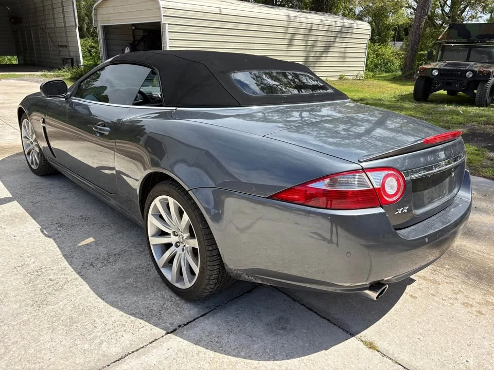 Jaguar XK - Image 2 of 5