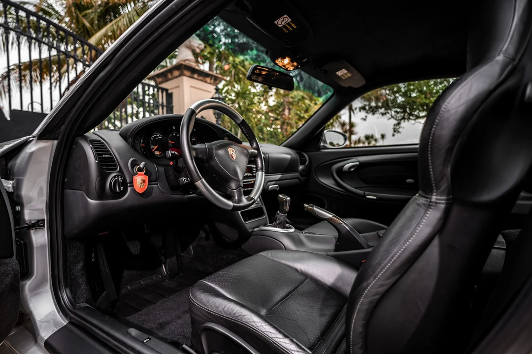 2003 Porsche 996 Turbo - Image 25 of 31