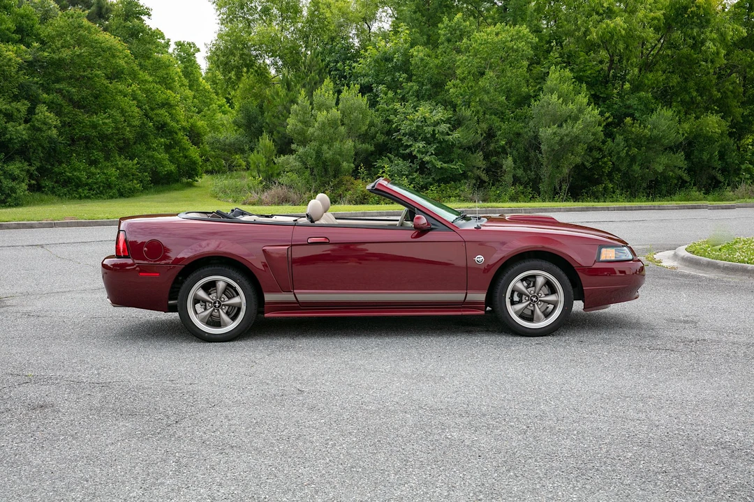 2004 Ford SN95 Mustang - Image 17 of 31