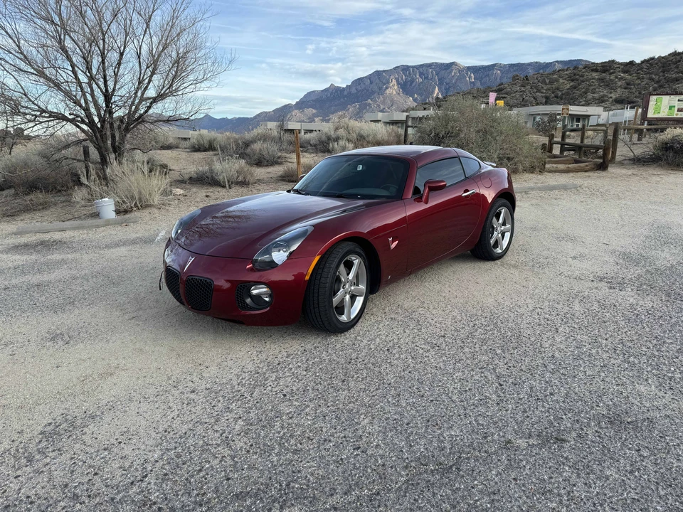 2009 Pontiac Solstice GXP - Image 10 of 31