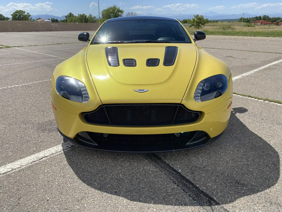 2015 Aston Martin V12 Vantage (2010-2018) - Image 4 of 31