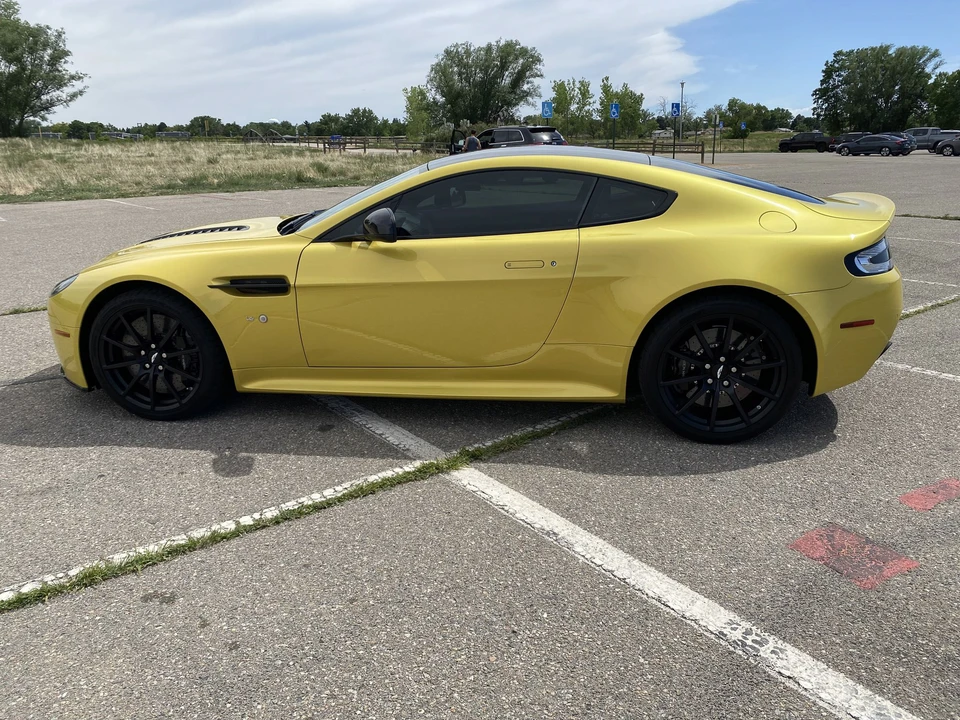 2015 Aston Martin V12 Vantage (2010-2018) - Image 10 of 31