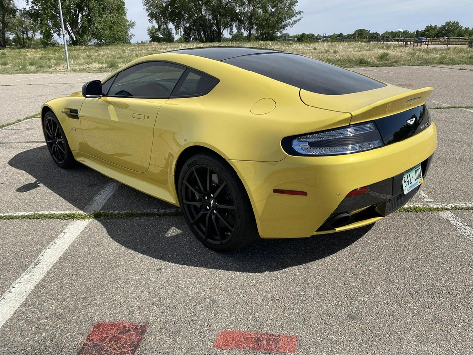2015 Aston Martin V12 Vantage (2010-2018) - Image 11 of 31