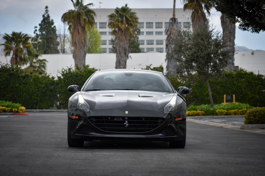 2015 Ferrari California T - Image 22 of 31