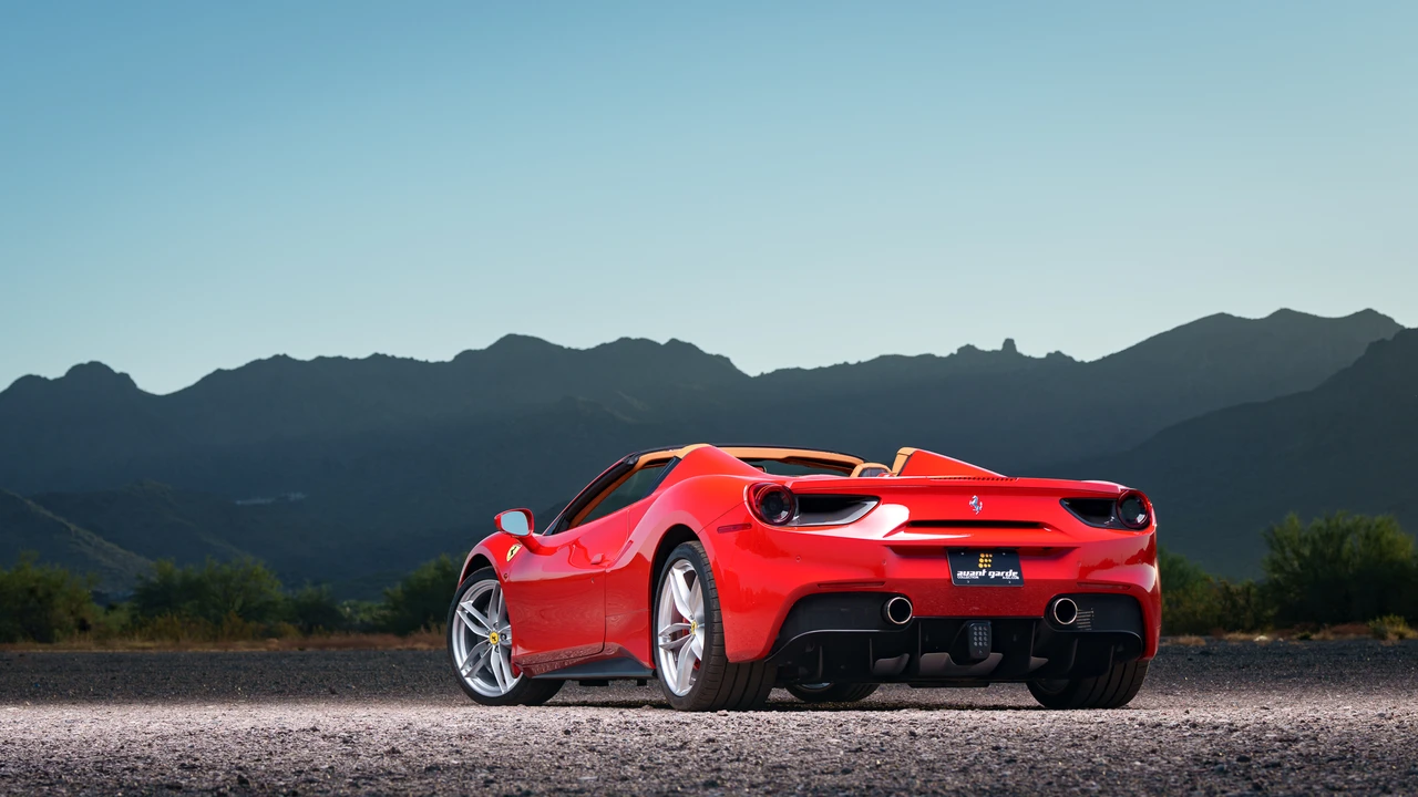 2016 Ferrari 488 Spider - Image 23 of 31