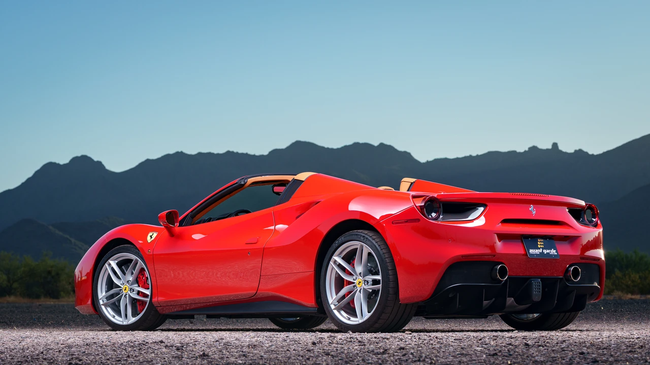2016 Ferrari 488 Spider - Image 25 of 31