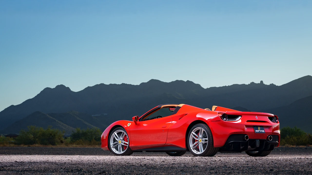 2016 Ferrari 488 Spider - Image 26 of 31