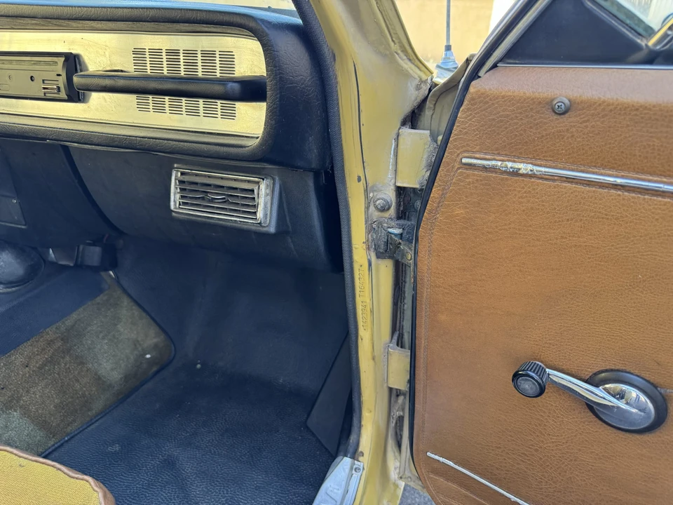 1970 Volvo 142 - Image 25 of 31