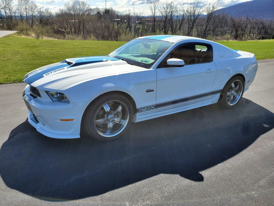 2011 Ford S197 II Shelby Mustang GT350 - Image 3 of 31