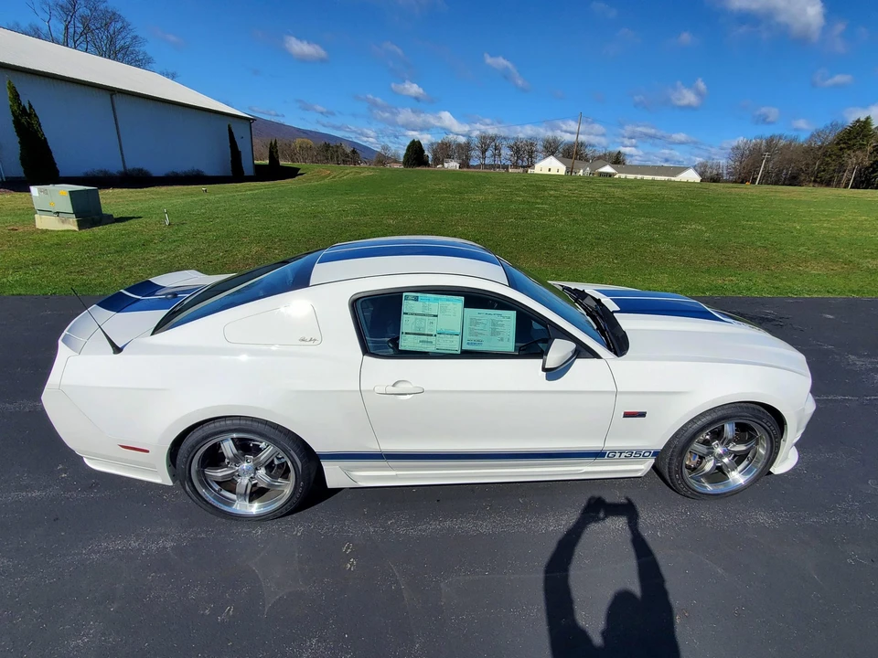 2011 Ford S197 II Shelby Mustang GT350 - Image 10 of 31