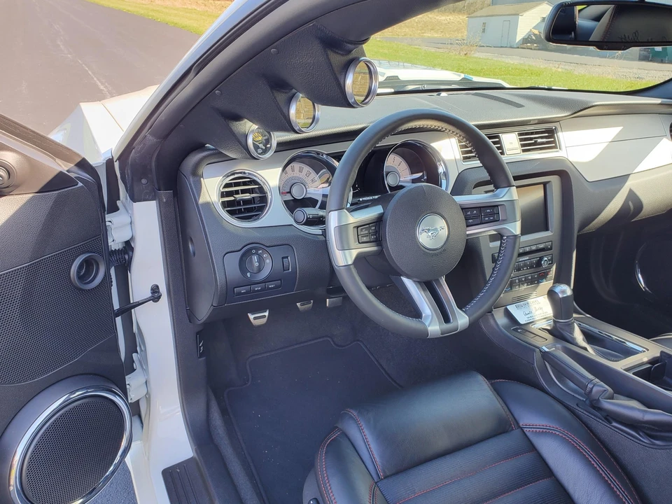 2011 Ford S197 II Shelby Mustang GT350 - Image 26 of 31