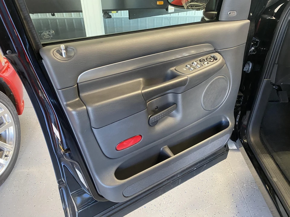 2005 Dodge Ram SRT-10 3rd Gen - Image 24 of 31