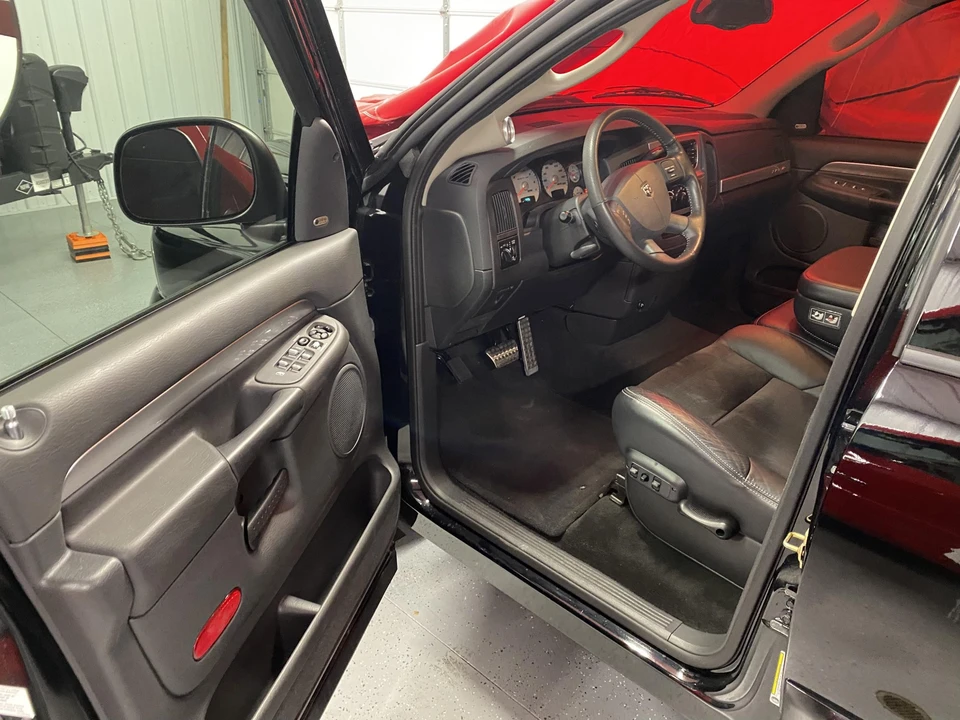 2005 Dodge Ram SRT-10 3rd Gen - Image 23 of 31