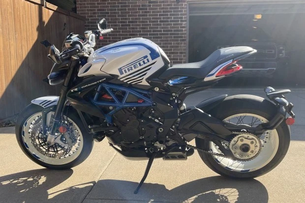 2019 MV Agusta Brutale - Image 2 of 7