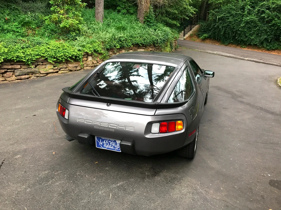 1986 Porsche 928 S - Image 7 of 31