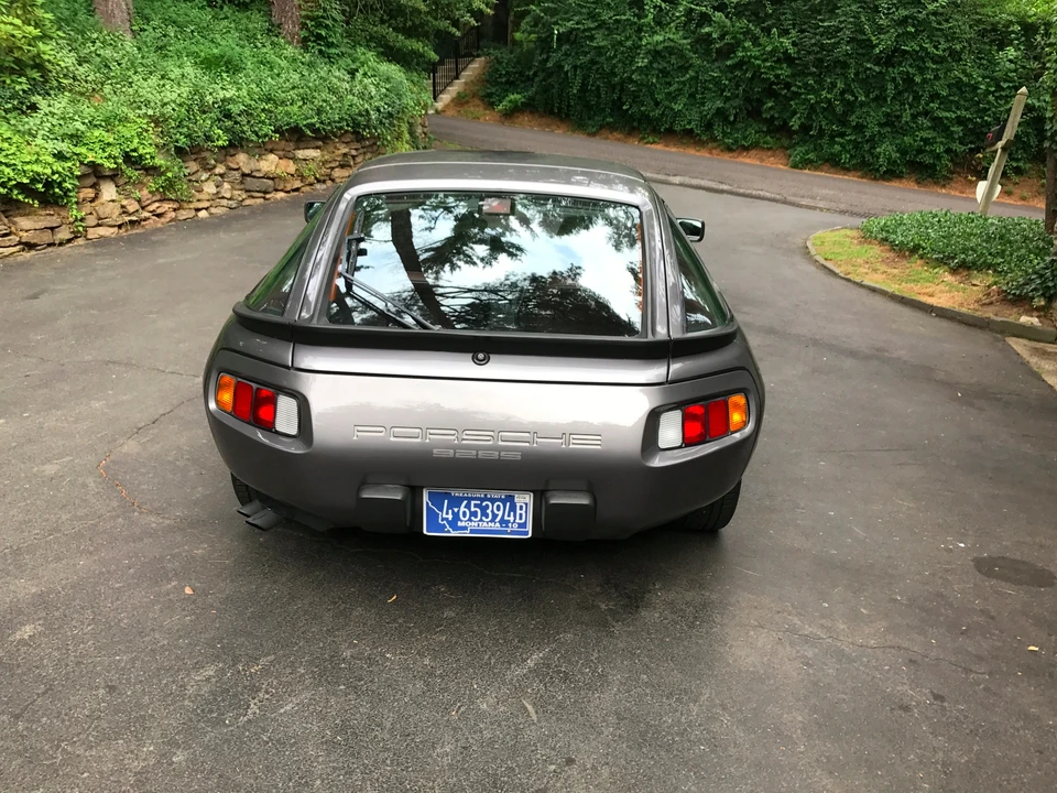 1986 Porsche 928 S - Image 8 of 31