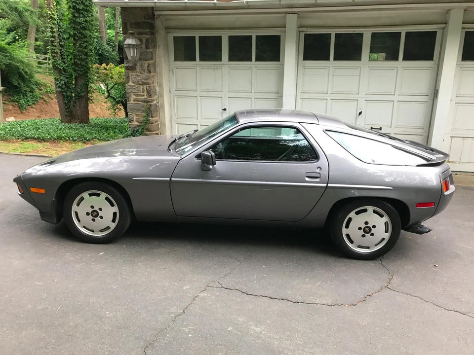 1986 Porsche 928 S - Image 13 of 31