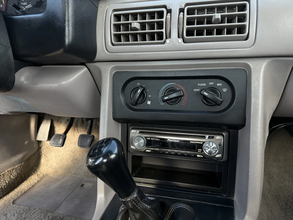 1992 Ford Mustang 3rd Gen - Image 29 of 31