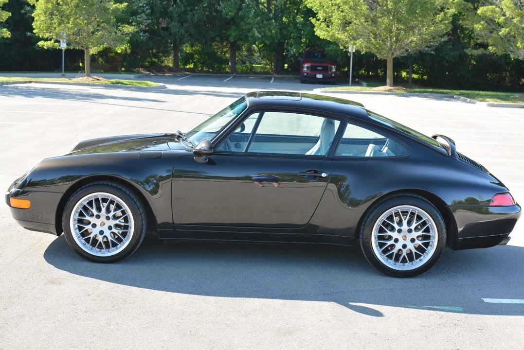 1995 Porsche 993 Carrera - Image 8 of 31