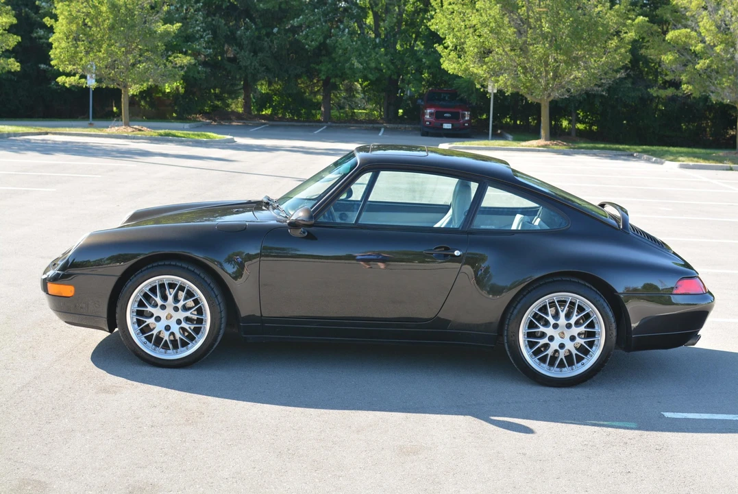 1995 Porsche 993 Carrera - Image 7 of 31