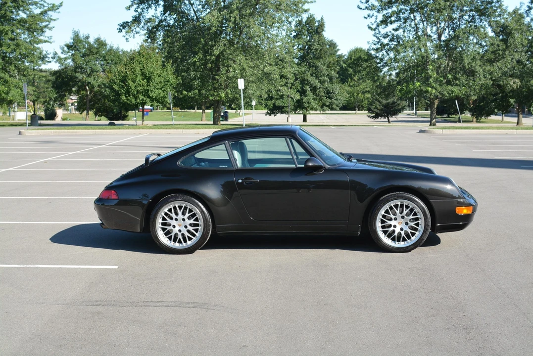 1995 Porsche 993 Carrera - Image 15 of 31