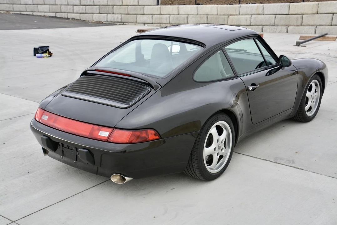 1995 Porsche 993 Carrera - Image 14 of 31