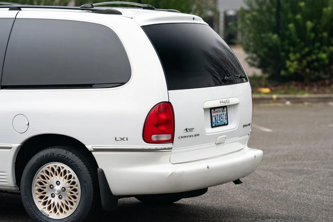 1997 Chrysler Town & Country - Image 31 of 31
