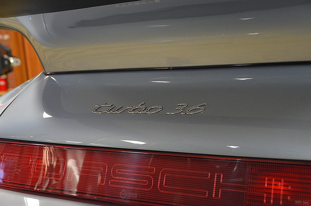 1994 Porsche 964 Turbo - Image 12 of 31